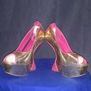 HEELESS WEDGE